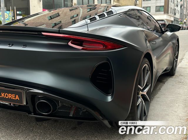 Lotus Emira 3.5 — пробег 3 100 км — фото 2 из 5