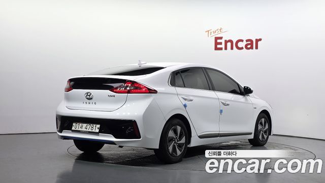 Hyundai Ioniq из Кореи Encar
