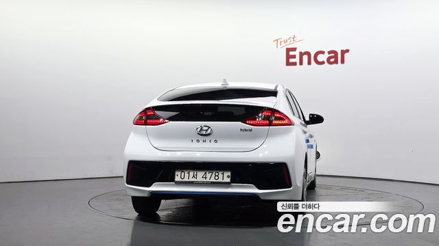 Hyundai Ioniq из Кореи Encar