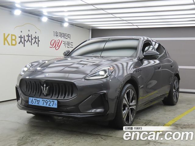 Maserati Grecale AWD Folgore — пробег 4 740 км — фото 1 из 5