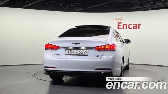 Hyundai Genesis из Кореи Encar