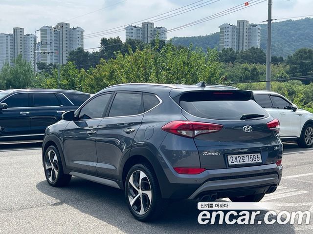 Hyundai Tucson Diesel 2.0 2WD Extreme Edition — пробег 104 118 км — фото 4 из 5
