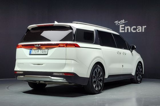 Kia Carnival 7-Seater Signature — пробег 38 991 км — фото 2 из 5