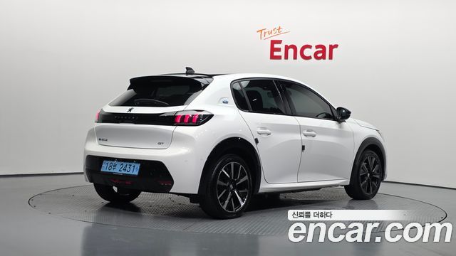 Peugeot 208 из Кореи Encar