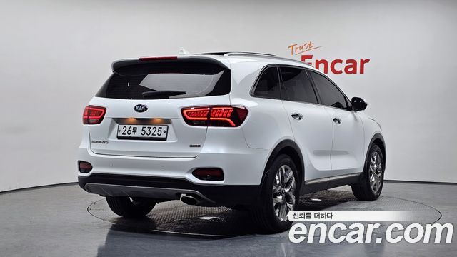 Kia Sorento Gasoline 2.0 Turbo 2WD Master Special — пробег 173 727 км — фото 2 из 5