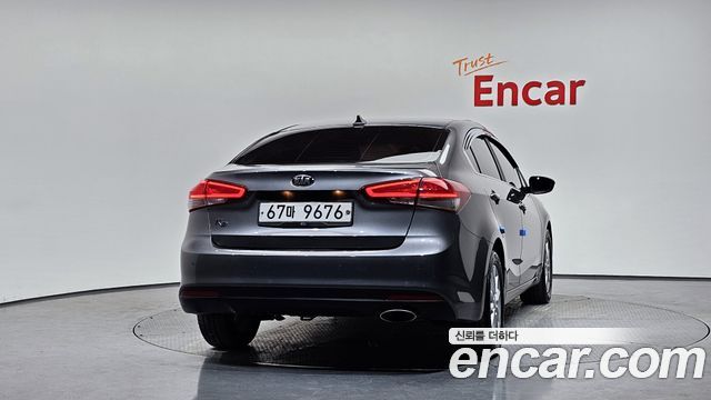Kia K3 из Кореи Encar