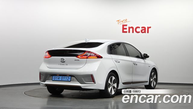 Hyundai Ioniq из Кореи Encar