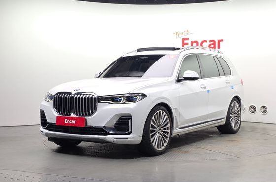 BMW X7 xDrive 40d Design Pure Excellence 7-Seater — пробег 51 078 км — фото 1 из 5