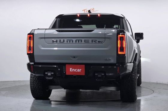 GMC Hummer EV e4WD — пробег 2 150 км — фото 4 из 5