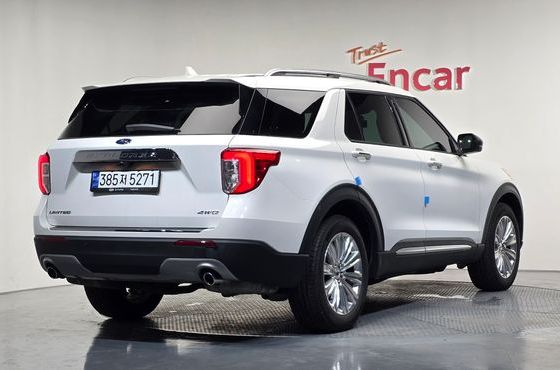 Ford Explorer 2.3 LimIted 4WD — пробег 13 926 км — фото 2 из 5