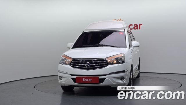 Ssangyong KORANDO 4WD Chateau 9-seater High-roof — пробег 152 288 км — фото 3 из 5