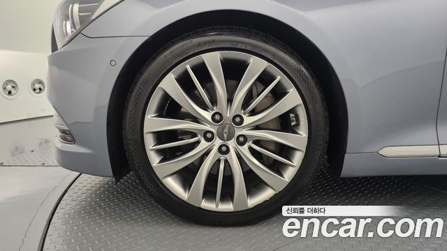 Hyundai Genesis из Кореи Encar