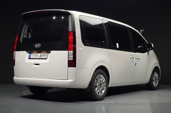 Hyundai Staria Tourer 9-Seater Modern — пробег 23 627 км — фото 2 из 5
