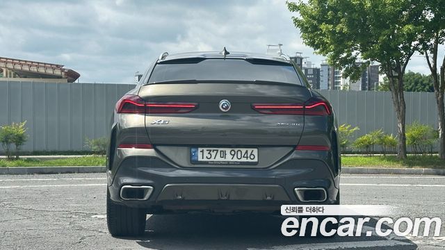 BMW X6 xDrive40i M Sport — пробег 69 273 км — фото 4 из 5