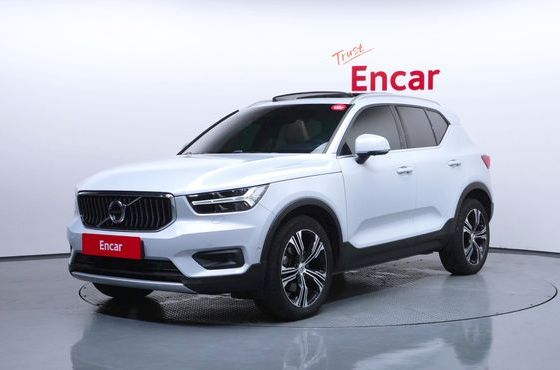 Volvo XC40 T4 Inscription — пробег 89 143 км — фото 1 из 5