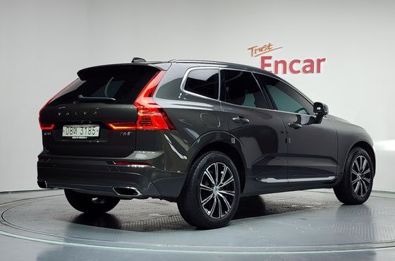 Volvo XC60 T6 Inscription — пробег 98 865 км — фото 2 из 5
