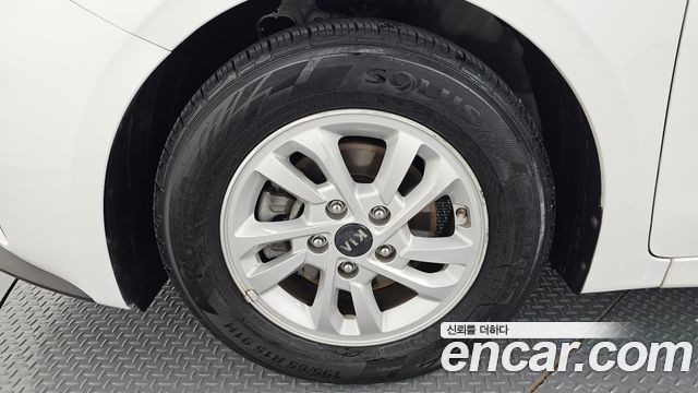 Kia K3 из Кореи Encar