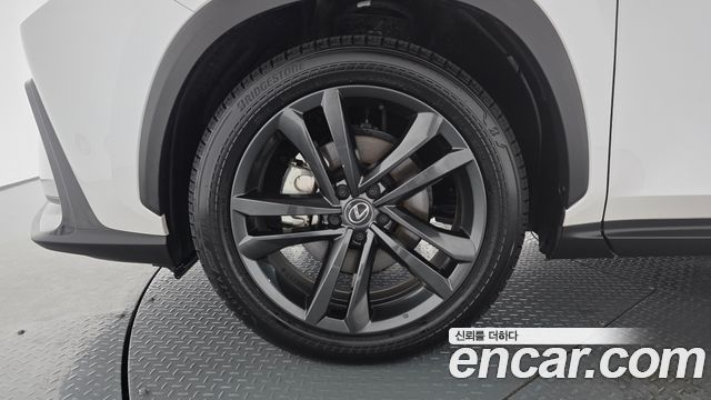 Lexus NX из Кореи Encar