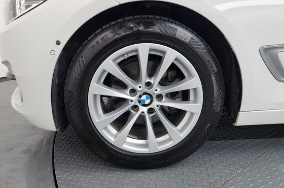 BMW Gran Turismo GT 320d xDrive — пробег 100 880 км — фото 5 из 5