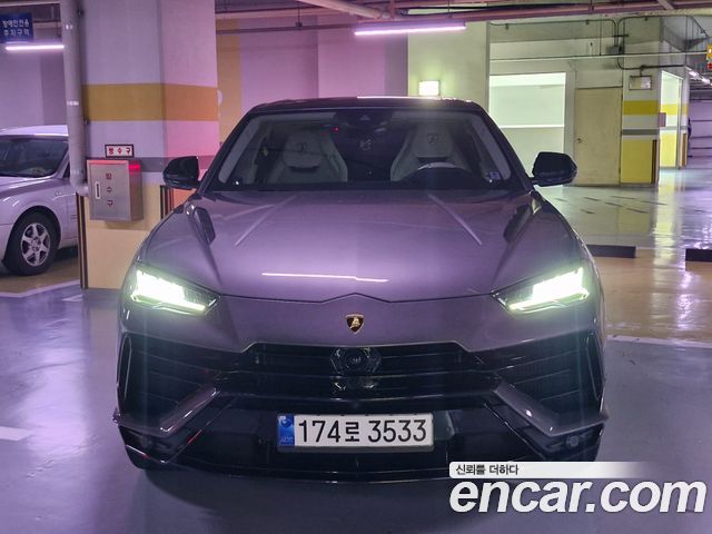 Lamborghini Urus из Кореи Encar