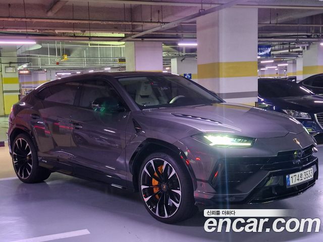 Lamborghini Urus из Кореи Encar