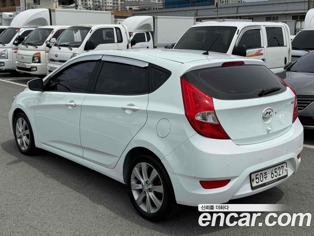 Hyundai Accent Diesel WIT 1.6 VGT Premier — пробег 137 148 км — фото 4 из 5