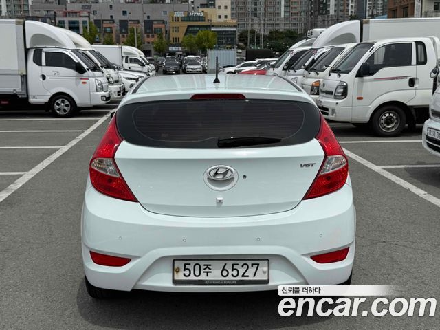 Hyundai Accent Diesel WIT 1.6 VGT Premier — пробег 137 148 км — фото 5 из 5