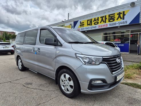Hyundai Starex Wagon 11-Seater Smart — пробег 66 843 км — фото 1 из 5