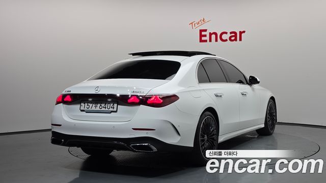 Mercedes-Benz E-Class E300 4MATIC AMG Line — пробег 43 084 км — фото 2 из 5