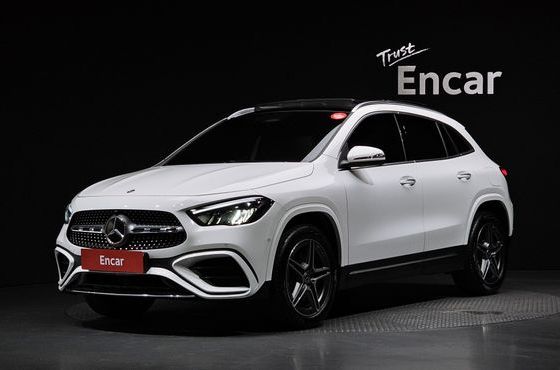 Mercedes-Benz GLA-Class GLA250 4MATIC — пробег 2 860 км — фото 1 из 5