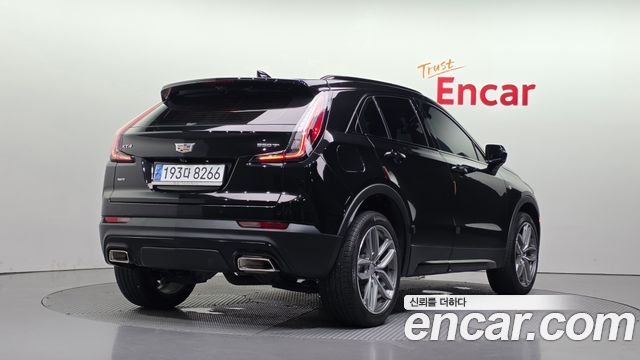 Cadillac XT4 2.0 Sport AWD — пробег 17 513 км — фото 2 из 5