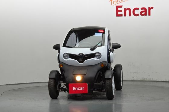 Renault (Samsung) Twizy Life(2-Seater) — пробег 26 км — фото 3 из 5
