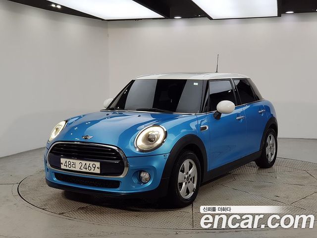Mini Cooper 5Door Mid 3rd — пробег 119 902 км — фото 1 из 5