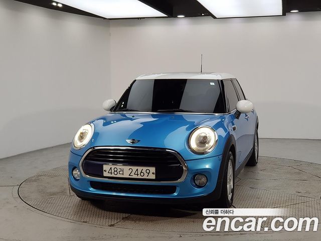Mini Cooper 5Door Mid 3rd — пробег 119 902 км — фото 2 из 5