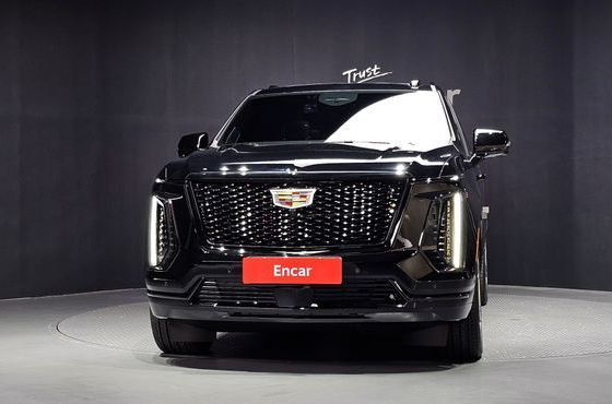 Cadillac Escalade 6.2 ESV ESV Sports Platinum — пробег 619 км — фото 3 из 5