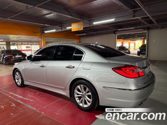 Hyundai Genesis из Кореи Encar