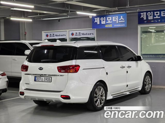 Kia Carnival из Кореи Encar
