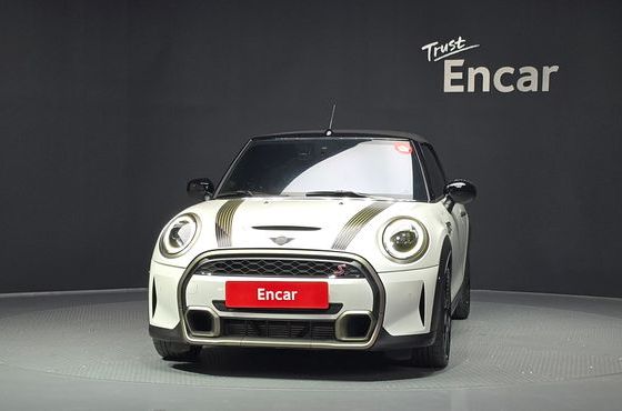 Mini Cooper Convertible Resolute Edition 3rd Gen — пробег 30 601 км — фото 3 из 5