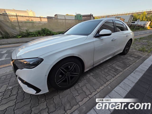 Mercedes-Benz E-Class E300 4MATIC AMG Line — пробег 48 000 км — фото 3 из 5