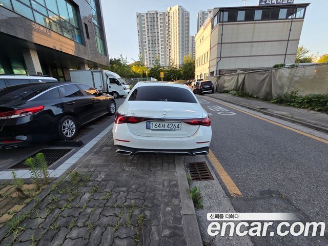 Mercedes-Benz E-Class E300 4MATIC AMG Line — пробег 48 000 км — фото 4 из 5