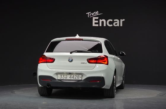 BMW 1-Series 118d M Sport Shadow 5 Door — пробег 124 109 км — фото 4 из 5