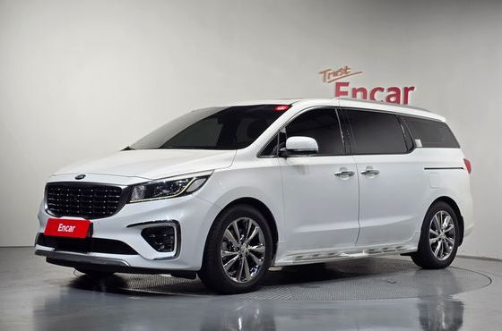 Kia Carnival 9-Seater Noblesse Special — пробег 69 627 км — фото 1 из 5