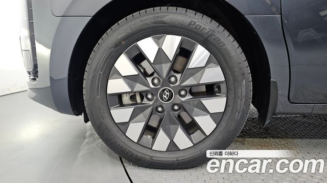Hyundai Staria Lounge 9-Seater Inspiration — пробег 85 121 км — фото 5 из 5