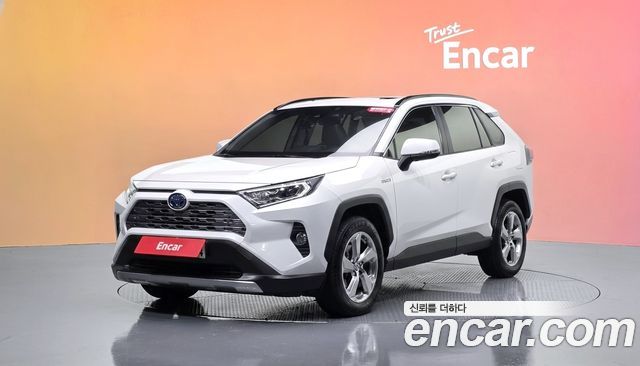 Toyota RAV4 2.5 4WD Hybrid — пробег 22 013 км — фото 1 из 5