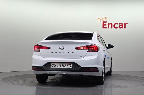 Hyundai AVANTE 1.6 Style — пробег 36 026 км — фото 4 из 5