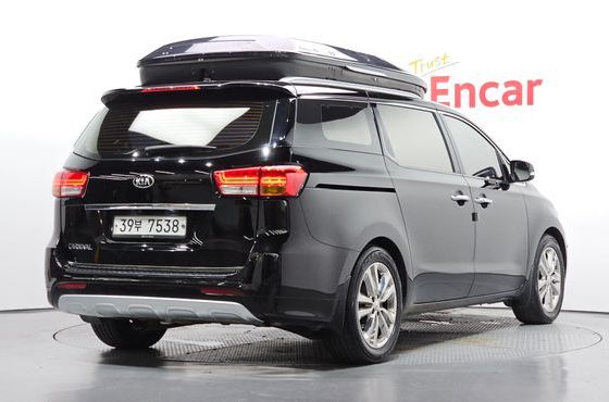 Kia Carnival 9-seater Noblesse — пробег 91 949 км — фото 2 из 5
