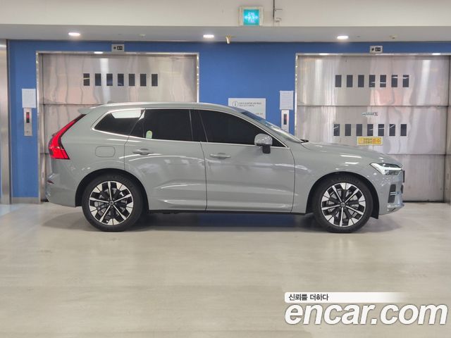 Volvo XC60 B5 Ultra Bright Air Sus — пробег 2 066 км — фото 4 из 5