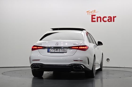 Mercedes-Benz C-Class C300 4MATIC AMG Line — пробег 76 493 км — фото 4 из 5