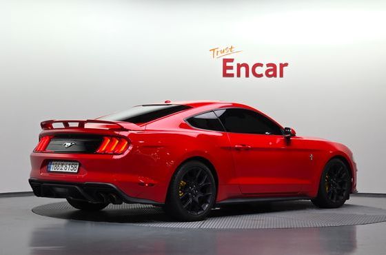 Ford Mustang Coupe — пробег 87 340 км — фото 2 из 5