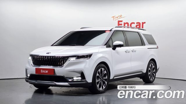 Kia Carnival 9-Seater Signature — пробег 96 294 км — фото 1 из 5